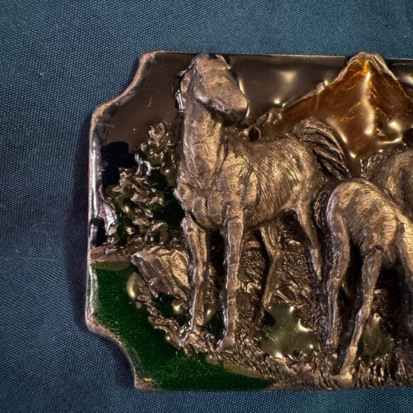 1989 Siskiyou Wild Horse Cowboy Belt Buckle w/ Eagle Detail [Jewelry 024]